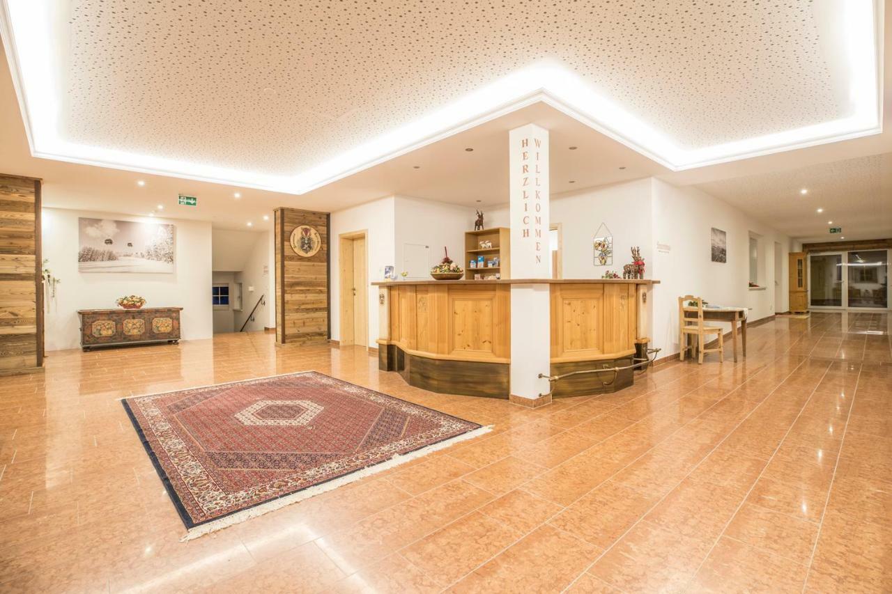 Aparthotel Paradies - Schrempfgut 弗拉绍 外观 照片